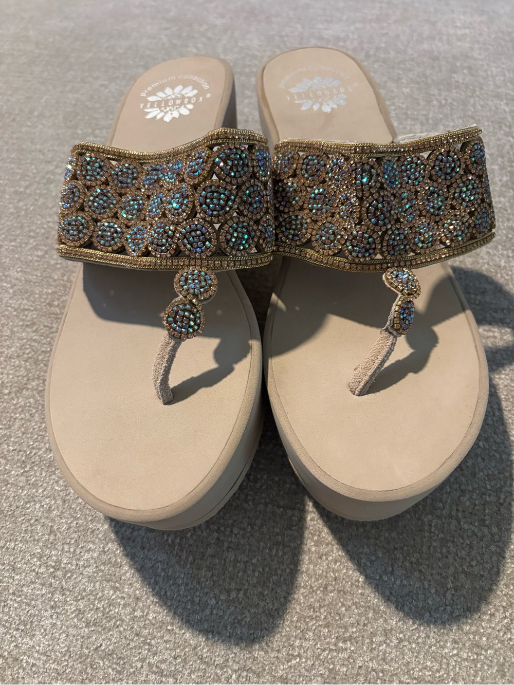 Yellow Box Premium Collection Black & Gold Jeweled Platform Thong Sandals Sz 10